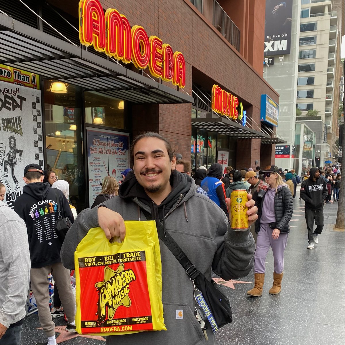 Huge thanks to @Guayaki for fueling the early birds in line with Yerba Mate this morning at AmoebaHollywood!! 💚

Music & movies ship FREE to the U.S. on Amoeba.com thanks to Guayakí Yerba Mate!