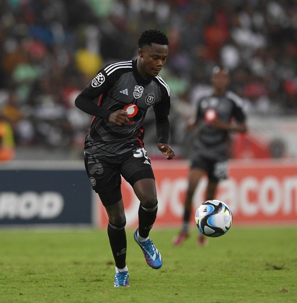 kanyane23's tweet photo. Our ball playing CB👌💪☠️☠️☠️ #ThabisoSesane #TS36 https://t.co/yqw4doJGt3