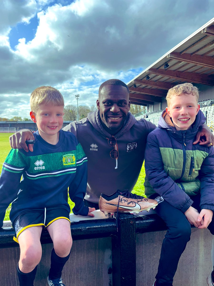 George 🧤💚 tweet media