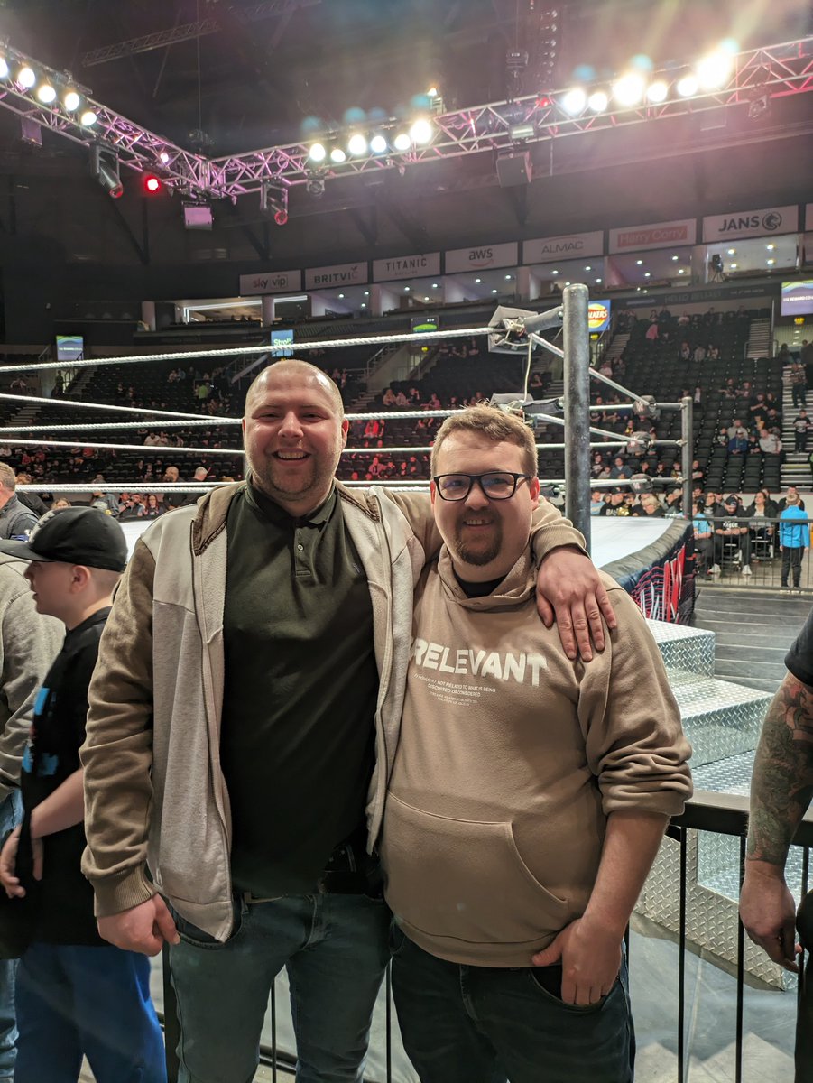 GoonerJoker's tweet photo. #WWEBelfast https://t.co/f8exlE4DEl