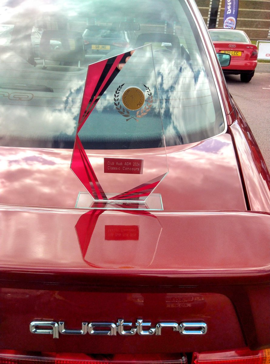 ClassicModernCars tweet media