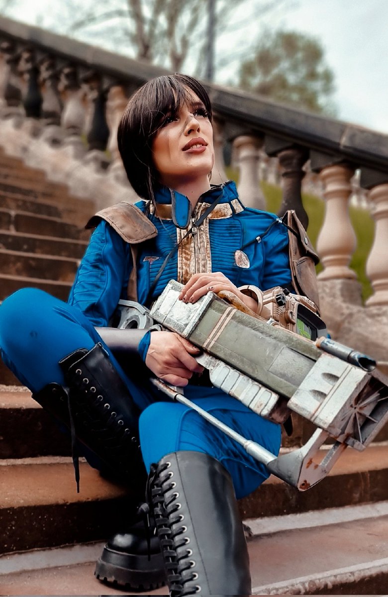 Lucy cosplay to celebrate #FalloutSeries i am so in love with the series ❤️☢️ <a href="/Bethesda_UK/">Bethesda UK</a> <a href="/Fallout/">Fallout</a> #PrimeVideo #FalloutOnPrime