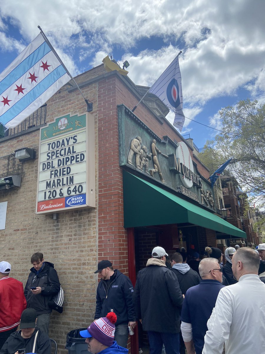 The seafood medley continues at Wrigley. What better way to spend a Saturday with a double dose of Cubs baseball?! Come hang with us! 

#chicagocubs #chicagocubsbaseball #chicagocubsfan #chicagocubs🐻 #gocubsgo #gocubs #gocubsgo⚾️🐻💙❤️ #cubs #cubsbaseball #murphysbleachers