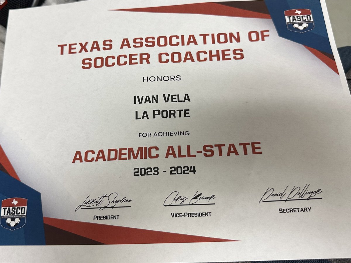 Ivan Vela tweet media