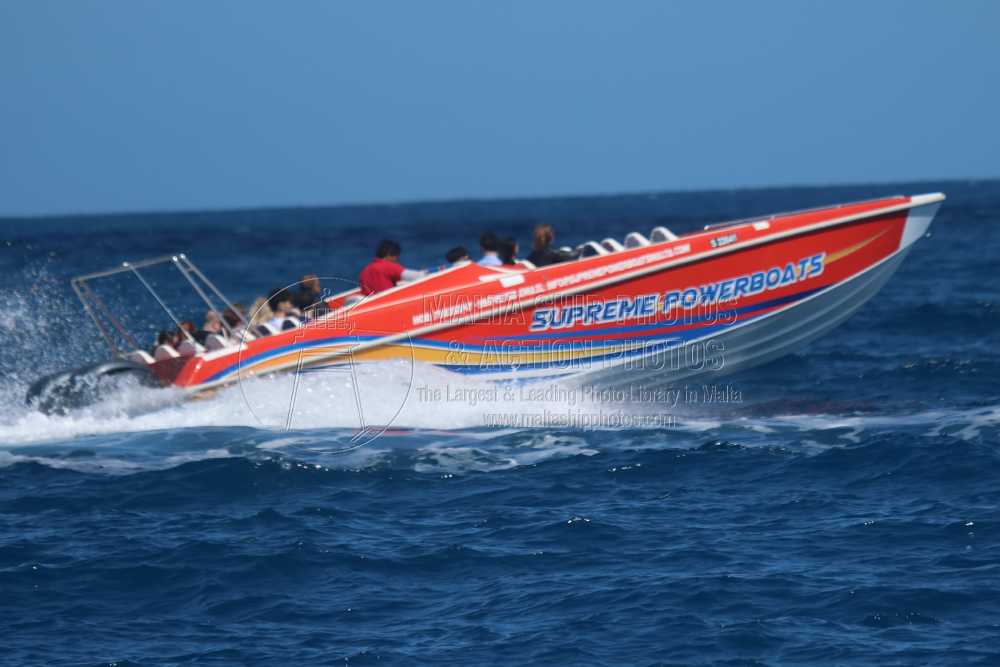 Shipguru's tweet image. #SupremePowerBoats #powerboat #SEA_CELEBRITY #justleft #MarsamxettHarbour, #Malta - 20.04.2024  - maltashipphotos.com - NO PHOTOS can be used or manipulated without our permission