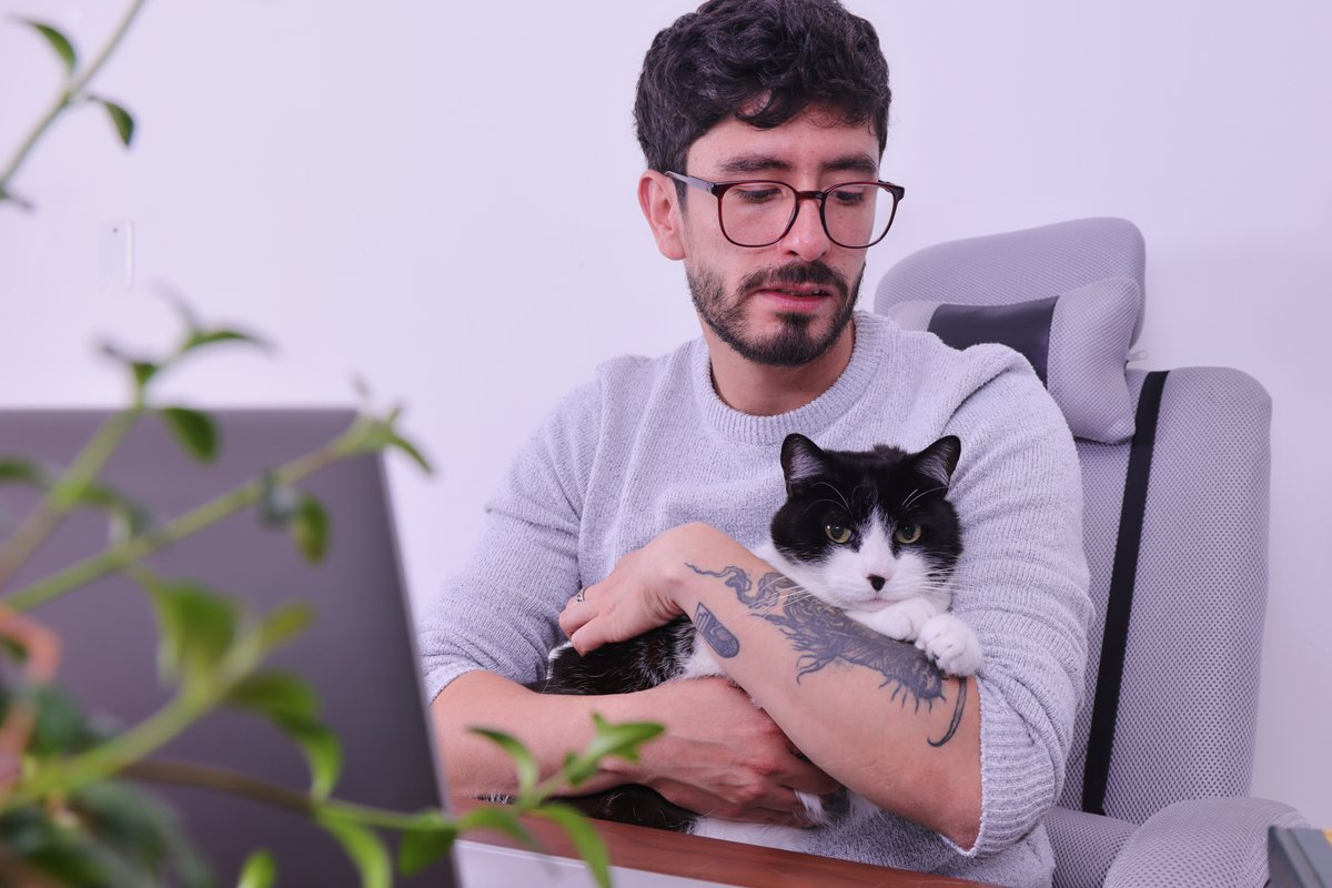 #AlAire <a href="/enfinw969/">enfinw</a>  | Carlos Esquivel Lacroix, Titular Dirección General de la Agencia de Atención Animal nos habla sobre el #RUAC 

¿Ya registraste a tu animal de compañía? 

Escucha a @MaryCarmenLara_  y <a href="/LopezElizondo11/">Iván “Pollo” Elizondo</a>
Por el 96.9 FM y 900 AM o #EnVivo bit.ly/3DUHpws