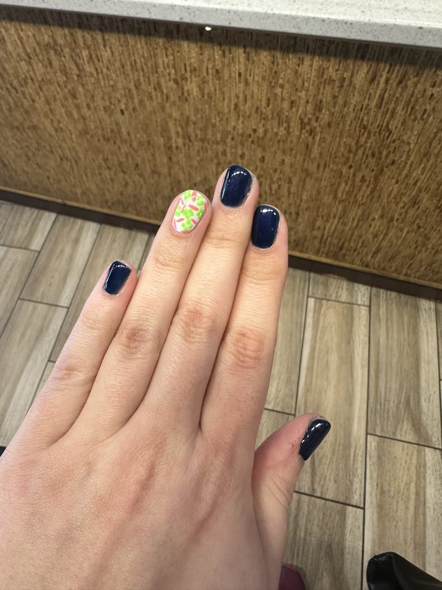 JMLection's tweet image. My microbiome/Penn State-themed nails are ready for my defense on Tuesday #WeAre