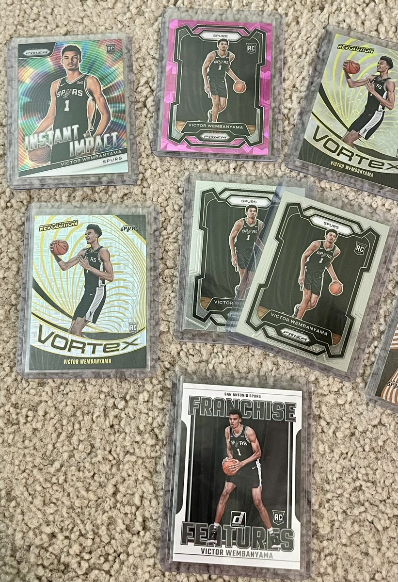 🚨 WEMBY ALERT #Spurs 🚨 

@CardPurchaser 

Revolution Galactic
Prizm Pink
Prizm
Donruss
Revolution