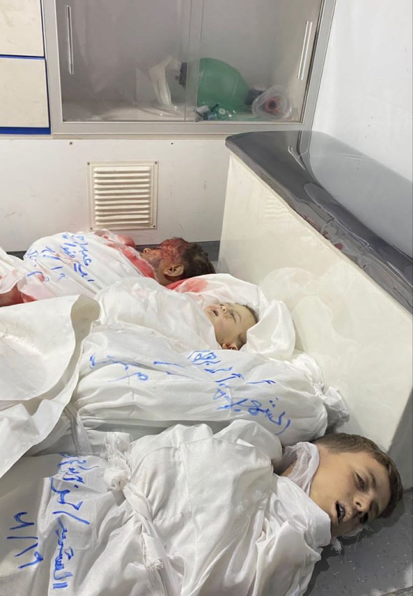 Israel sigue masacrando los niños palestinos en la Franja de Gaza. No es guerra, ES GENOCIDIO. No es guerra, ES GENOCIDIO.