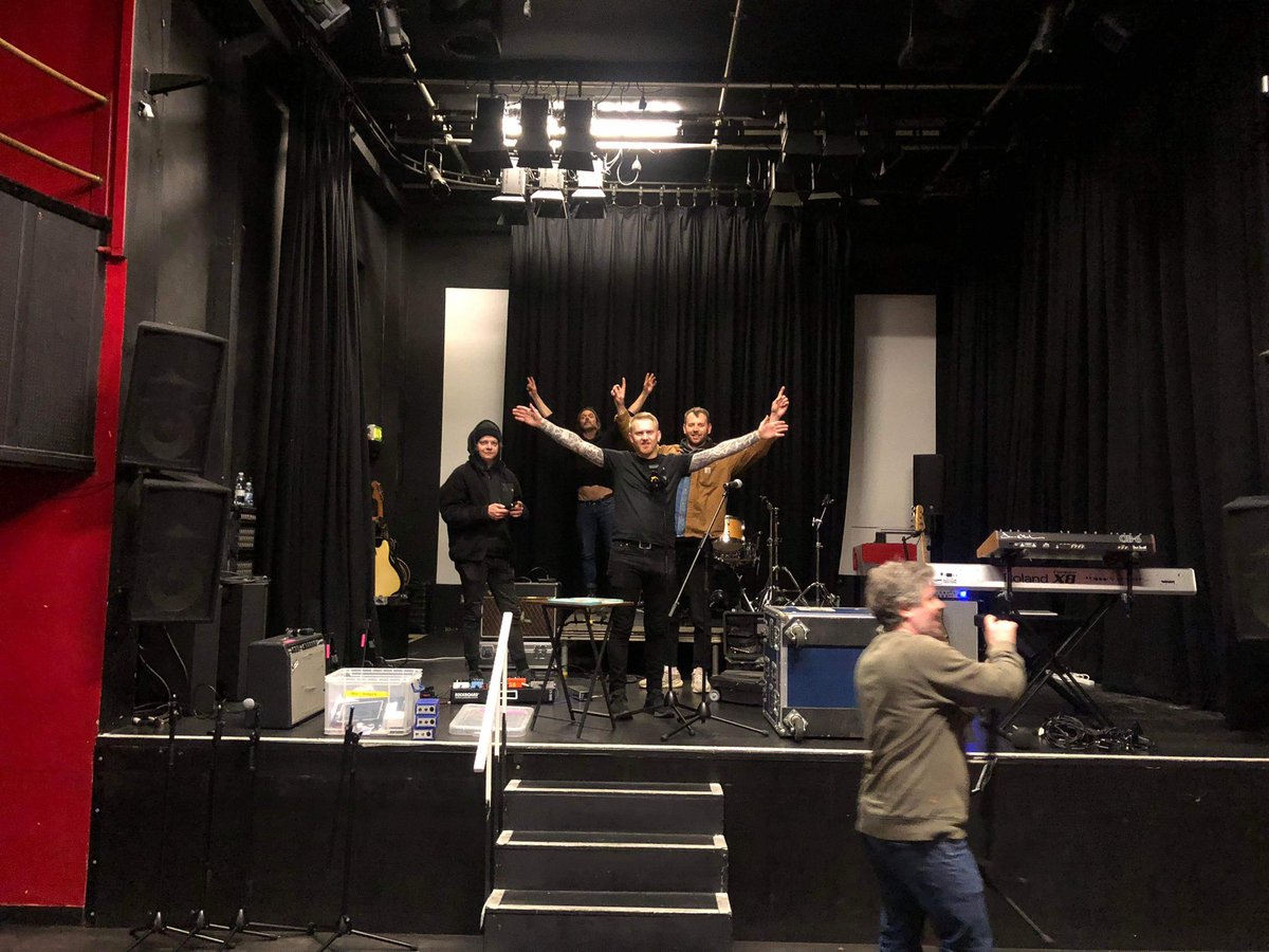 Fantastic gig last night in Newcastle! Now we’re getting set up at The Citadel Theatre in St Helen’s.  Still a few tickets left on the door.
Get here early to catch young Liverpool band WOO, who are doing a great job starting the night! P

Doors 7pm
WOO 8pm
PD  8:50