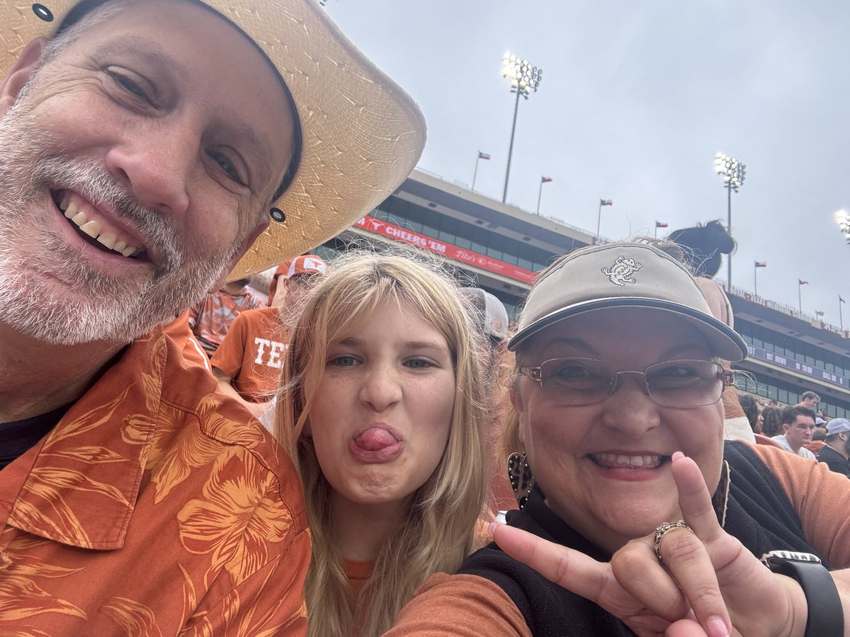 #HookEm