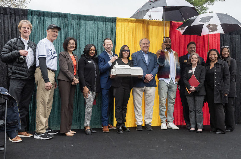 The “liquid sunshine” couldn’t stop the spirit of celebration at the Scotland Juneteenth Heritage press conference yesterday. Proud to support the historical Scotland community and its great work. Look out for more info on the #DMV region’s largest #Juneteenth festival.