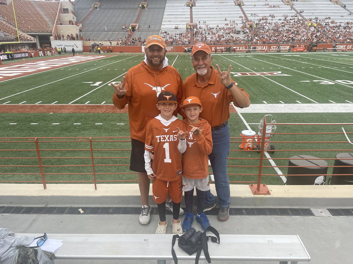 Ryan Salinas tweet media