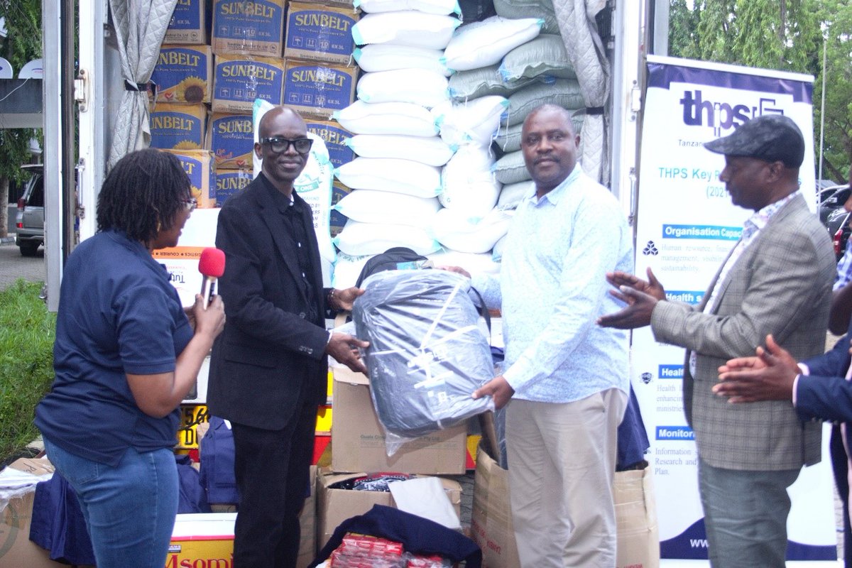 thpstz's tweet photo. Today we've donated TZS 18.8 million worth relief items, including school materials and food, to flood victims in Rufiji and Kibiti districts. THPS Board Chairman, Prof. Mohamed Janabi presented the items to the Pwani Regional Commissioner, Hon. Abubakar Kunenge. https://t.co/WiOugd9Y0c