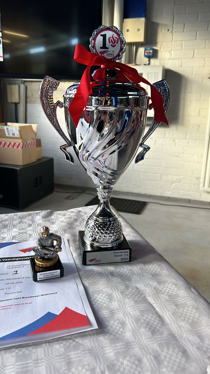 Boykleijn's tweet photo. Tussen de AGS uitrukken door nog even naar #Niewekerkadijssel voor 112 klasse met een mooi eindresultaat 🥇 #superploegie #Assendelft https://t.co/Qs5JM9hHSi