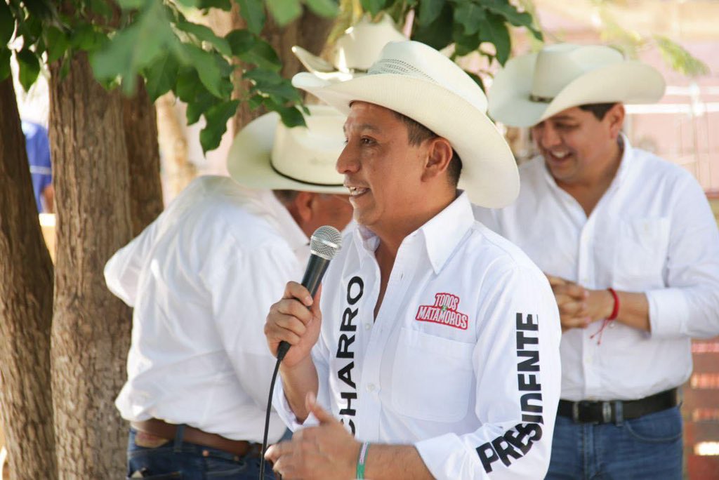 charro_rl's tweet photo. El día de hoy visitamos a nuestras amigas y amigos del Ejido PALOMAS  a quienes les dimos a conocer nuestras propuestas, muchas gracias por su apoyo.

Este próximo 2 de junio
VAMOS A GANAR‼️

#TodosXMatamoros
#VotaCharro✌🏼 https://t.co/RGpQqqQb0D