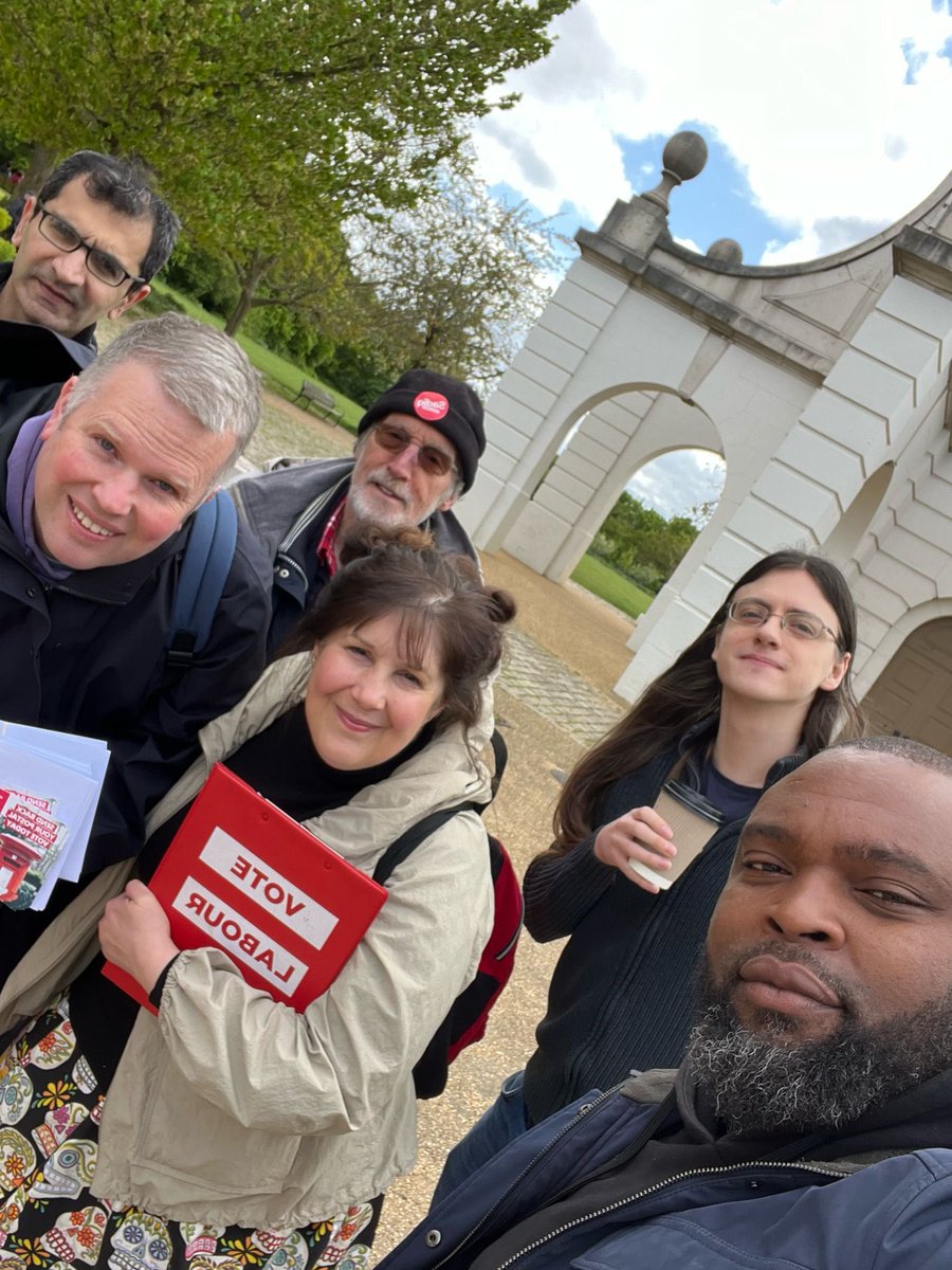 Meanwhile Holloway have their own angle on things! @diarmaid_w @JasonUJackson 
@IslingtonLabour 
#VoteLabour #VoteSadiq #VoteSem #Islington