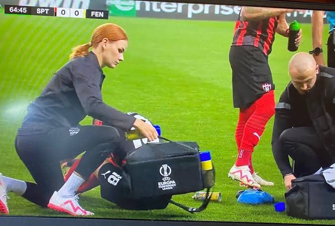 darkwebhaber's tweet photo. Fenerbahçe, Spartak Trnava fizyoterapisti Lenka Jurisicová’yı kadrosuna kattı. https://t.co/LWNGxu9dBP