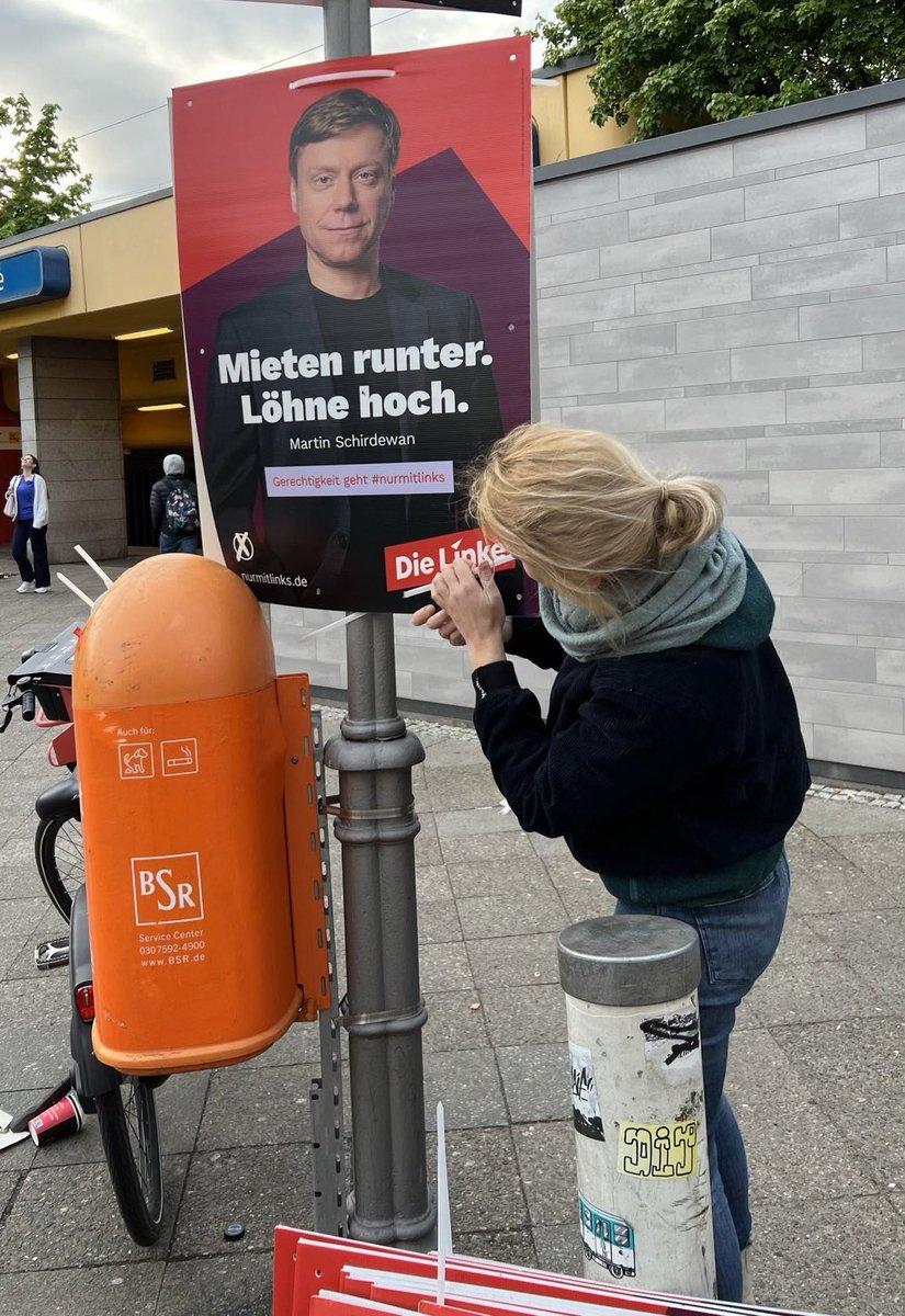 Drei Stunden in der Kälte Plakate aufhängen ist arg, aber am Ende ist ein Busfahrer an uns vorbeigefahren und hat die Faust hochgestreckt 🥺❤️