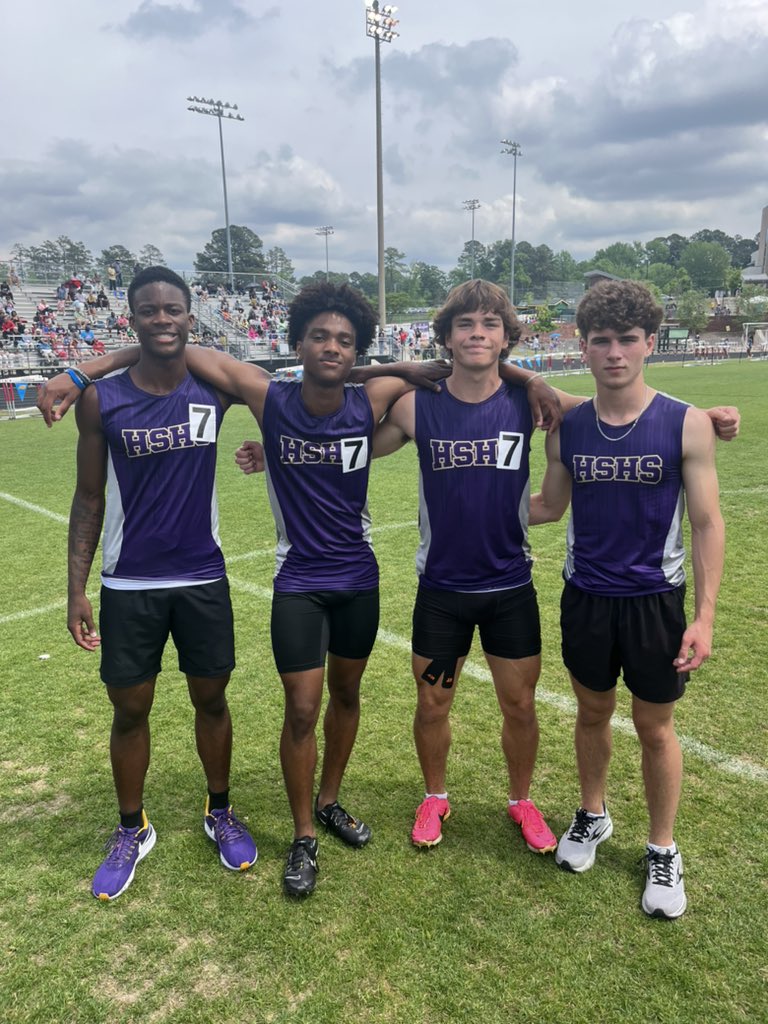 🚨 Regional Qualifiers 🚨 Congratulations to our Boys 4x100 squad (Josiah Currie, Judd Lovelace, Chris Mills & Nick Gau) on their 43.06 race at Apex Lions Relays today! #HSHSTrack