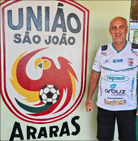 CentralUSJ's tweet photo. MARCOS CAMPAGNOLLO É O NOVO TREINADOR DO UNIÃO PARA A COPA PAULISTA! 🟢⚪️

Campagnollo (54) acertou com a diretoria para comandar a equipe. Ele estava no Lemense e já teve passagens por outros clubes do interior, como o XV de Jaú, Grêmio Prudente, Matonense, entre outros. https://t.co/4luSgTU47w