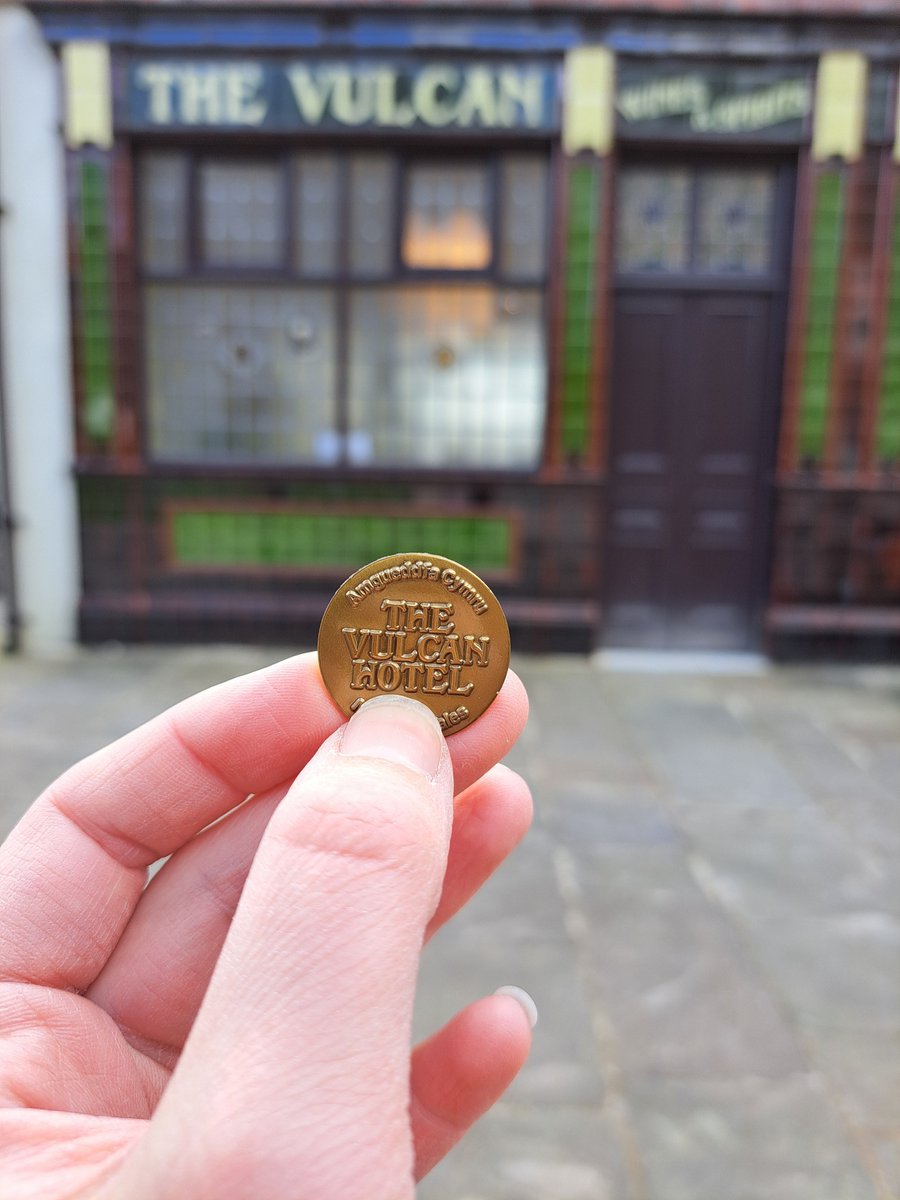 🍺The Vulcan opens next month but you can still play your part in the story of this iconic pub. Donate £10 and receive an exclusive The Vulcan pin! 👇 my.museum.wales/donate/q/vulca…