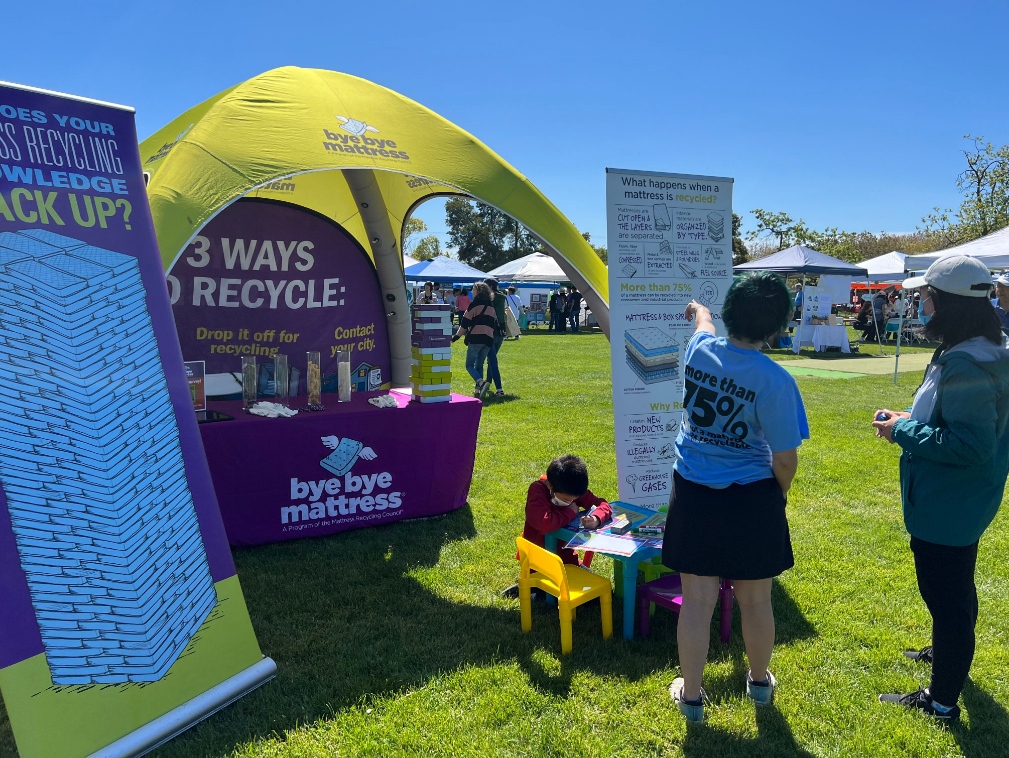 Join us TODAY for some #EarthDay fun at Cupertino's Earth and Arbor Day Festival​! We've got a variety of games and activities for the community to learn more about #MattressRecycling. ♻️🌎 @cityofcupertino

Library Park 
10400 Torre Ave., Cupertino
11 am - 3 pm