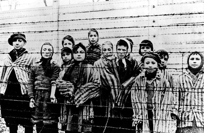 Some 230,000 children up to the age of 18 (216,000 Jews, 11,000 Roma, 3,000 Poles, over 1,000 Belarusians, some Russians, Ukrainians & others) were deported to Auschwitz. Online lesson about children at Auschwitz: lekcja.auschwitz.org/dzieci_EN/ All lessons: lesson.auschwitz.org