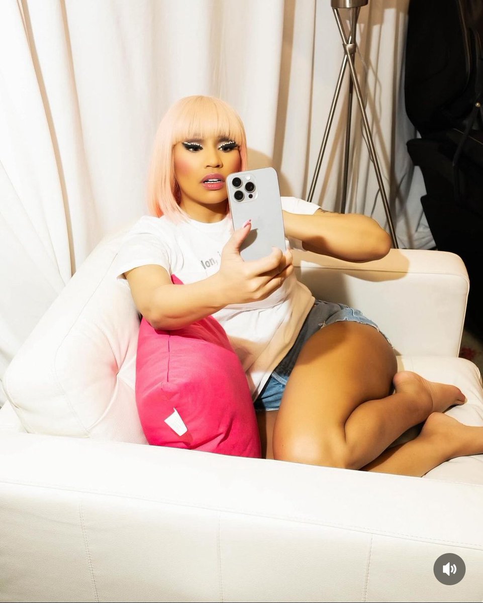 Te_barbstaytiny's tweet photo. They could never make me hate Onika Tanya Maraj &amp; Christopher Maurice Brown 💋 https://t.co/YM0WFh147l