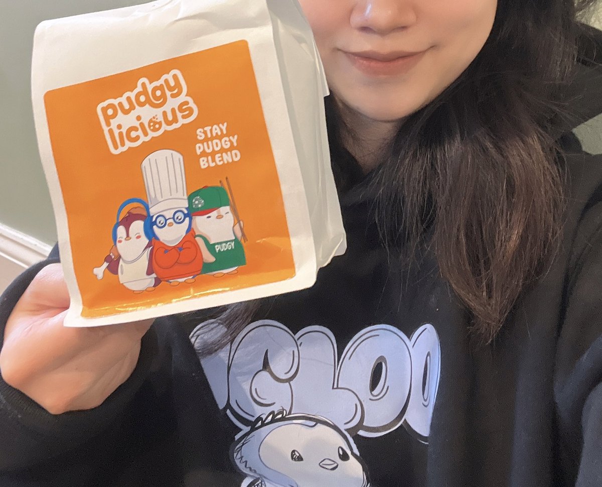 Happy weekend  <a href="/LilPudgys/">Lil Pudgys</a> <a href="/pudgylicious/">pudgylicious</a> ☕🐧