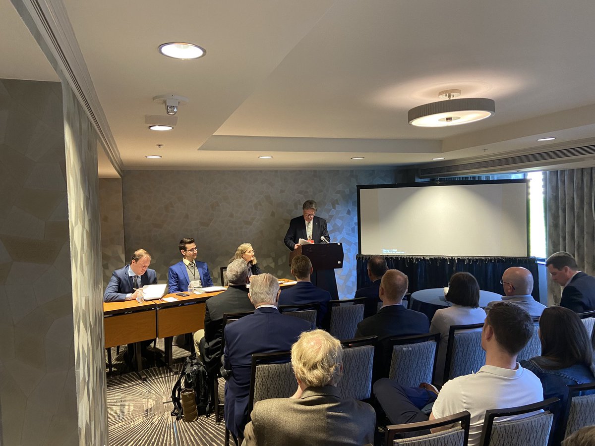craigbrucesmith's tweet photo. New research on the #AmericanRevolution at #smh2024

@EastJerseySteve #HollyMayer Greg #Urwin Duncan #Knox https://t.co/Pxc6MGc5T8