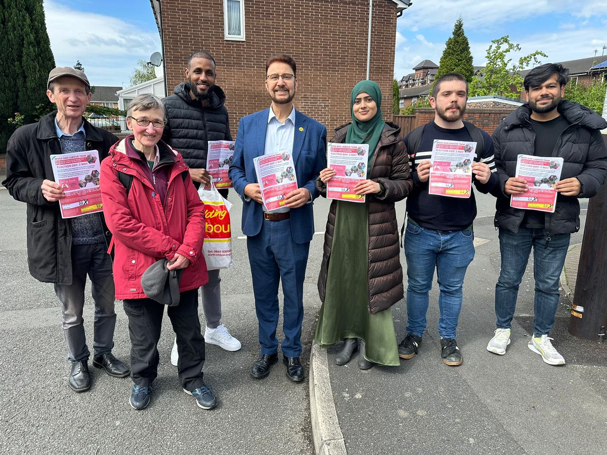 Your excellent Labour team was out speaking to residents this morning, joined by MP @AfzalKhanMCR. Your local Labour team works hard all year round to ensure that residents’ concerns are being addressed and resolved. 🌹 #VoteLabour #2ndofMay #LocalElections2024