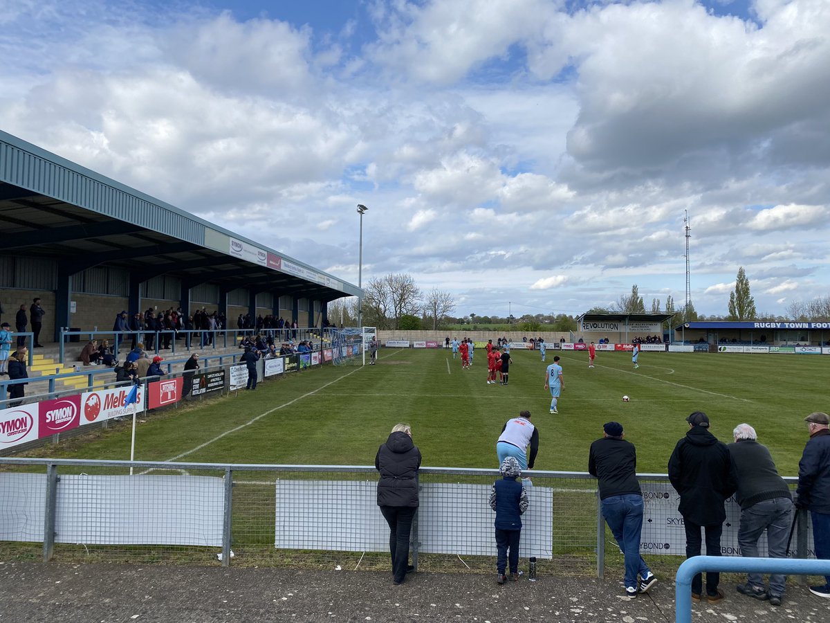 Great afternoon out at @RugbyTown_FC #upthevalley