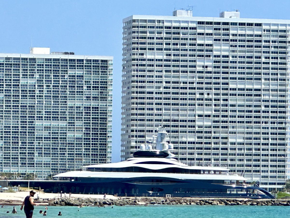 Saw the $300 million superyacht reportedly belonging to Mark Zuckerberg pulling into Port Everglades today