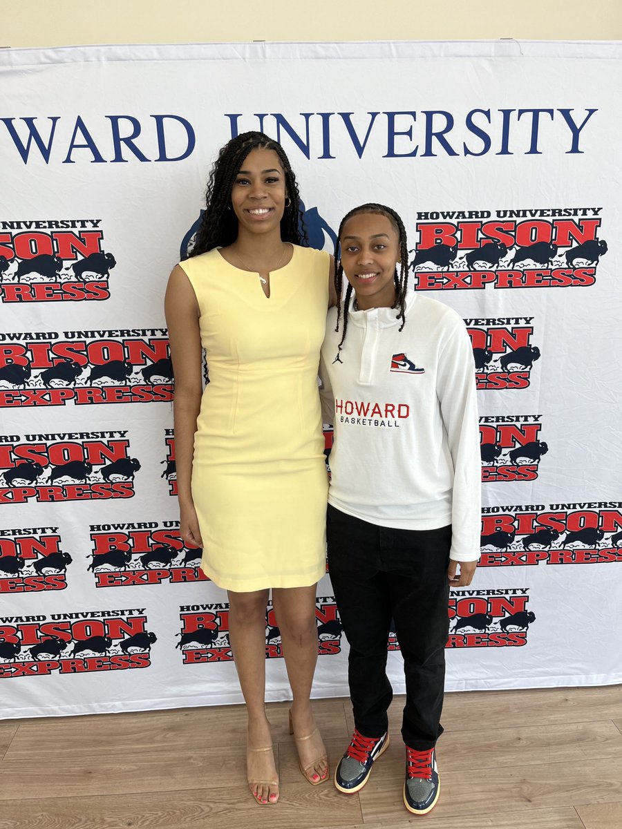 #Blue Tea Event Women’s basketball excellence and celebrating all HU women in athletics. ⁦@HowardU⁩ ⁦@HUBisonSports⁩ ⁦@Howard_WBB⁩
