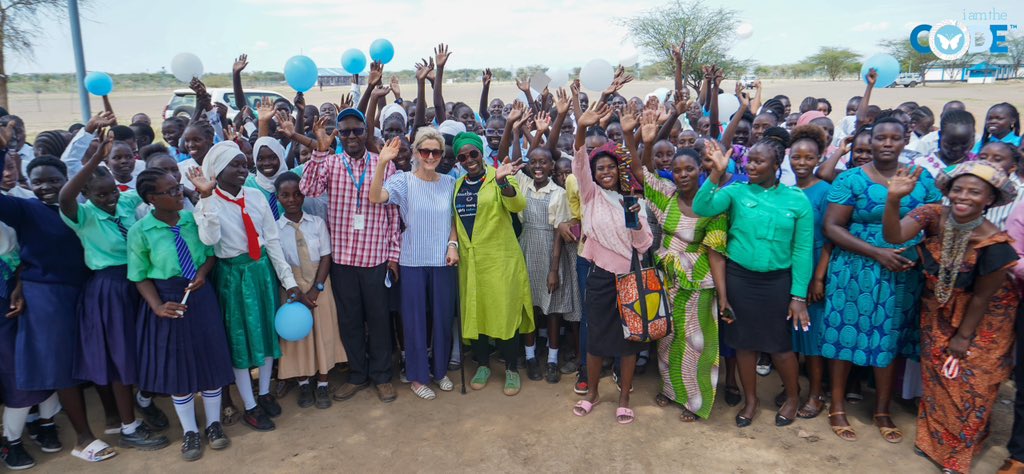 Congratulations 🥳 to our patron @Marthalanefox for all she’s doing on behalf, our #Kakuma Refugee Girls in #Kenya 🇰🇪. Learn more as she continues her Three Peaks challenge by climbing Mount Snowdon⛰️ #fundraising Cc @BurenCaroline @HoratiosGarden @DayOneTrauma @AbilityNet