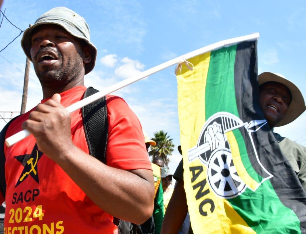 #COSATU urges workers and their families to participate in the #InternationalWorkersCelebrations in nine provinces on #May1 and to #VoteANC on May 29
@Newzroom405
@MYANC
@SACP1921
@_cosatu