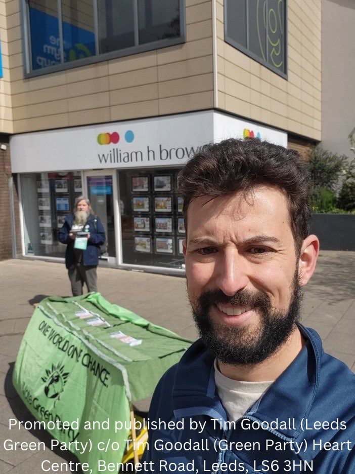 Huge thanks to everyone @LeedsGreenParty who helped in #Headingley & #HydeParkLeeds today. Thanks to all the residents who said they are voting Green. Thanks to friends & family for leafleting session, too. Who knew we’d end up managing traffic on Brudenell Road caused by 4/20?!