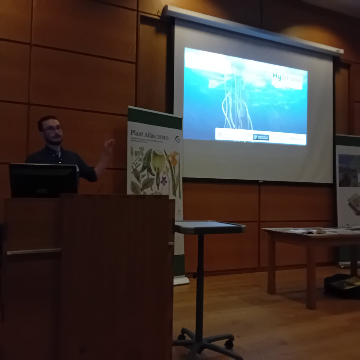 KeenaPhilip's tweet photo. Great talks today at #BSBISpringConference 2024 great to see what everyone @BSBIbotany are doing 👍🌿 thanks for having me as a speaker great to share what I did with @PeAT_Lakes @MfrcATU using drones for macrophyte surveys 👍 go to https://t.co/GYhjILxNAd 🌊🐟 https://t.co/Te5msQC2kp
