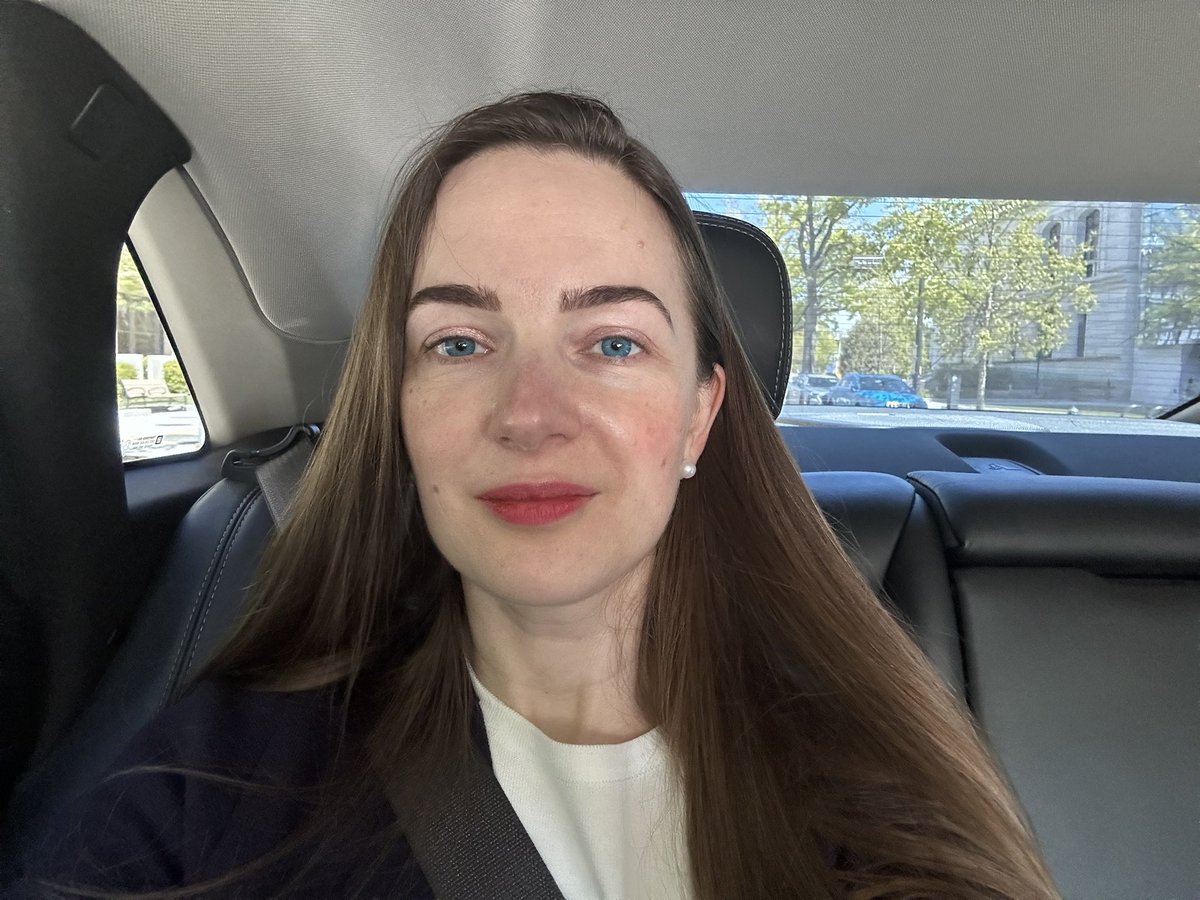 I take a taxi to the airport in Washington with a sense of relief. The aid package for Ukraine passed the House of Representatives, where it was blocked for eight months. Most likely, it will be voted on in the Senate on Tuesday, but there will be no problems there.

I will