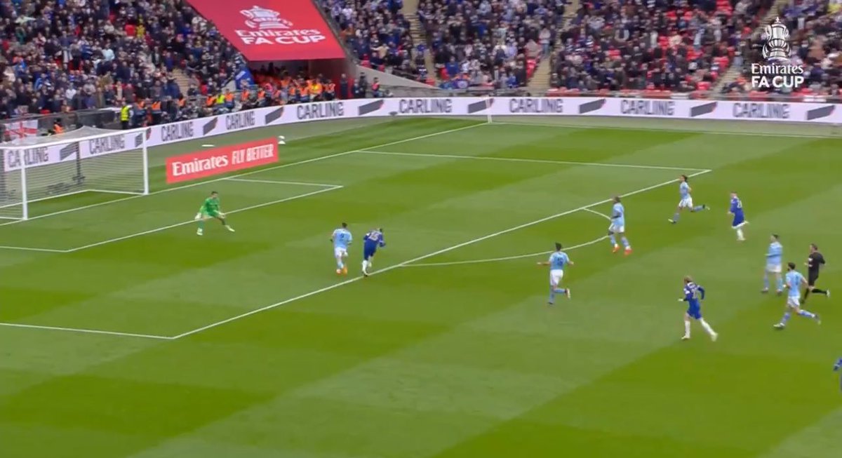 ConnCFC's tweet photo. Man City 1-0 Chelsea. 

I feel sick. https://t.co/DGA9jk2F2G