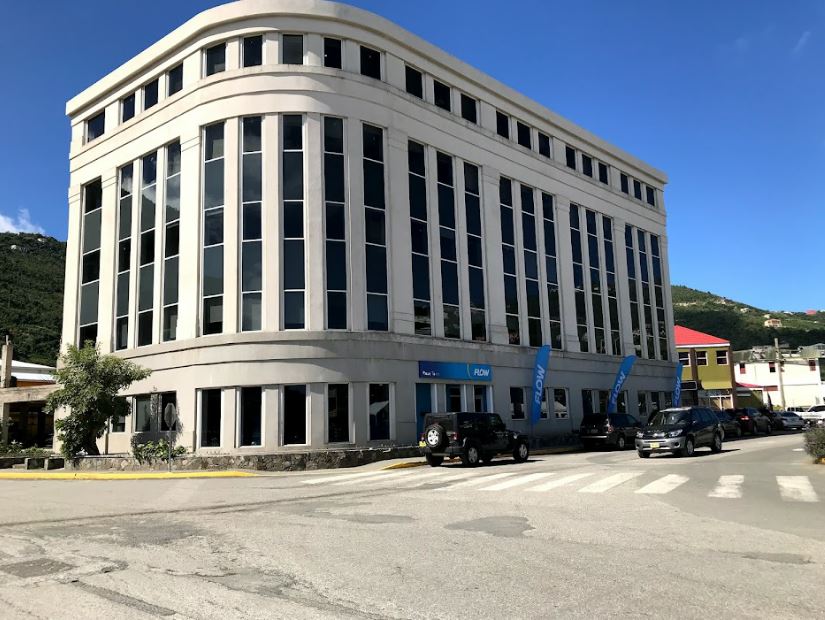 Este es el Citco Building de Wickhams Cay, donde la familia Sheinbaum tiene registrada una de sus 3 empresas fantasma en el #662 de Road Town, de la isla Tórtola, en las islas vírgenes británicas. El vuelo más barato es de $1000 USD y no salen desde México. #PanamaPapers