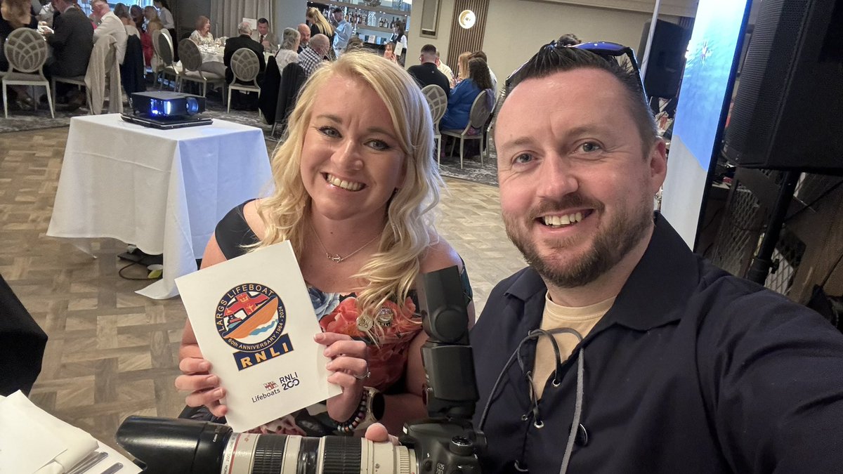 After a really challenging early shift it’s now time to relax and enjoy tonight’s @LargsRNLI 60th anniversary ceilidh while also being the official photographer for the night. One of many events this year alongside 200 years of the @RNLI #SARFamily #RNLI200 #LargsRNLI60