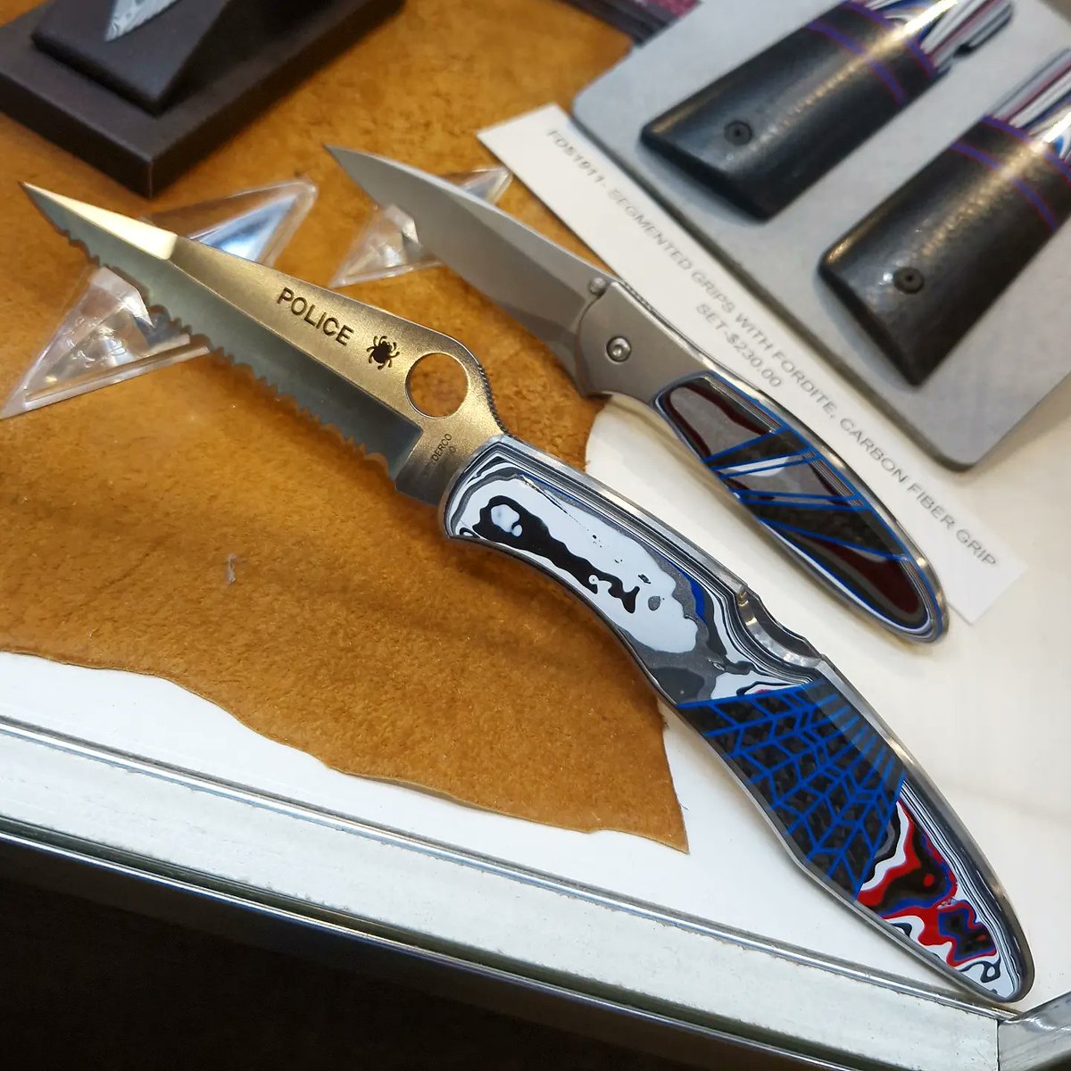 spydercollector's tweet photo. I spotted these stunning #spyderco #police models done up by #santafestoneworks at #shotshow2024. https://t.co/kZgz5szUAm