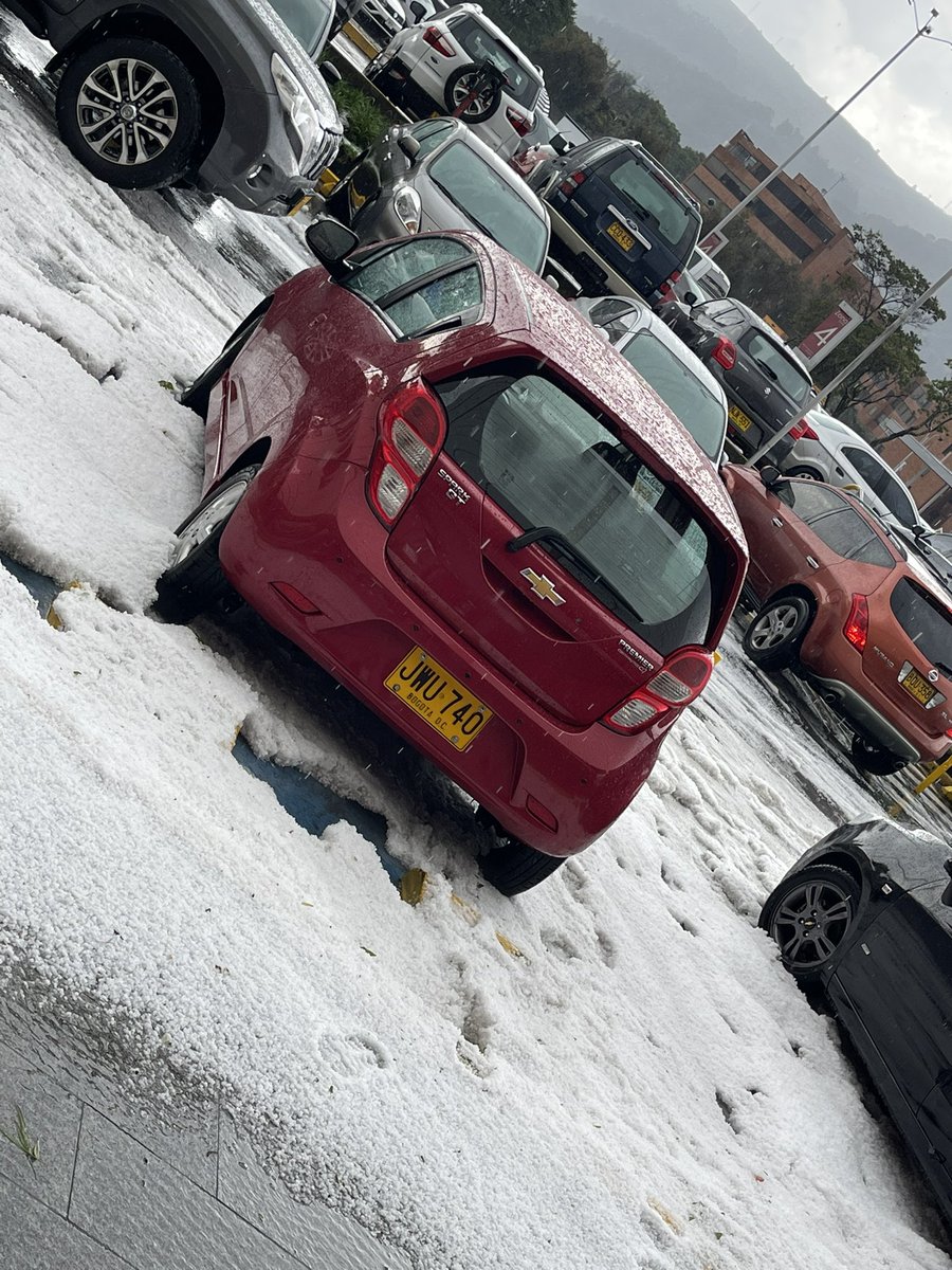 Qué granizada tan hpta en Bogotá