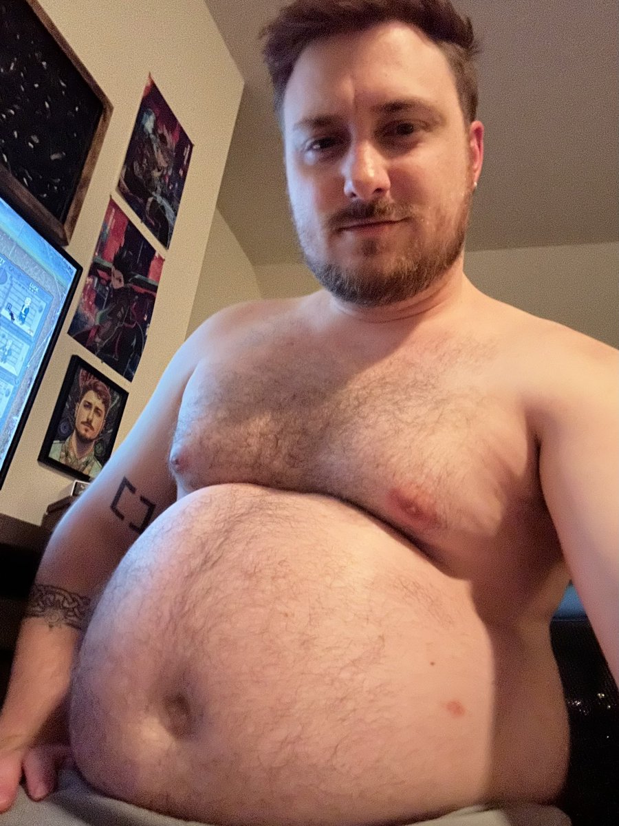 CuteThick1's tweet photo. Give me some belly rubs while you’re down there https://t.co/KeTTtNQcXN