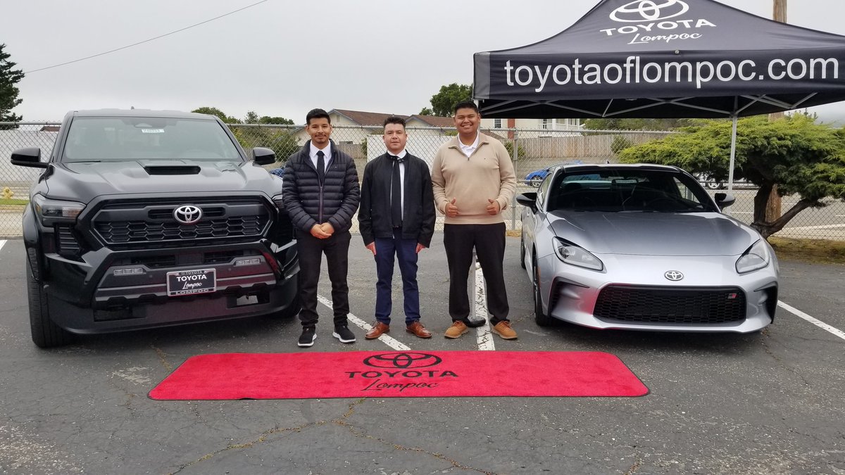 jon_palomo3's tweet photo. Cabrillo car show! https://t.co/EkayiwzXJD