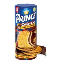 UnRayananas's tweet photo. On parle pas assez du fait que ça fait depuis 1870 qu’il est prince le frero https://t.co/G5YSVCNVsi