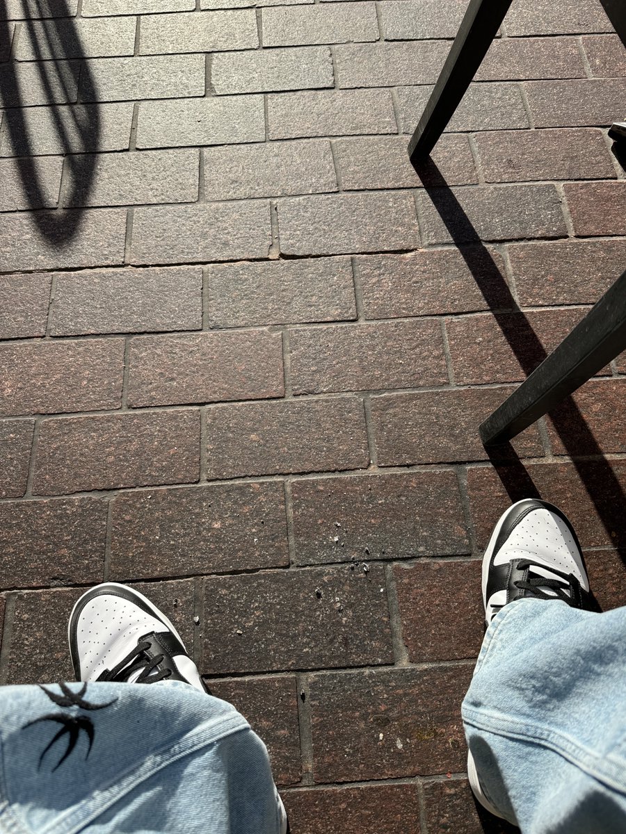 damafiamc's tweet photo. there is a place… https://t.co/KR7NroLvkK