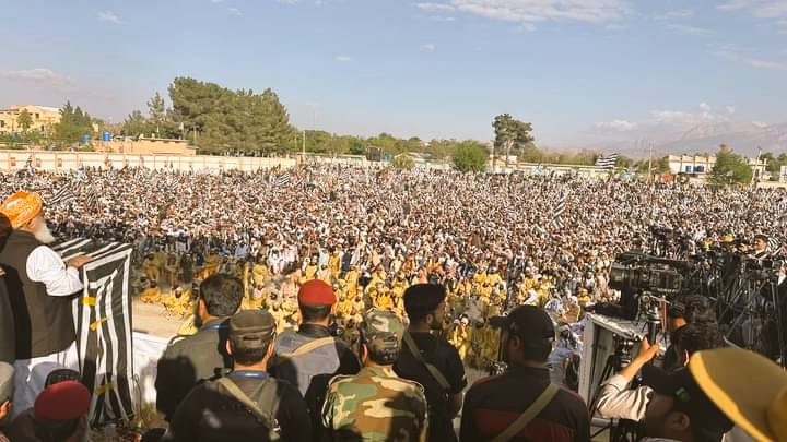 KhaFareedullah's tweet photo. Live from massive gathering of JUI in my home district pishin. Reiterated in huge political gathering,Pakistan's unwavering support for an independent,viable, and contiguous Palestinian state,based on pre-1967 borders,with Al-Quds Al-Sharif as its capital.
🇵🇰🇵🇸
#FreePalestine🇵🇸 https://t.co/kCdOuPkjBA